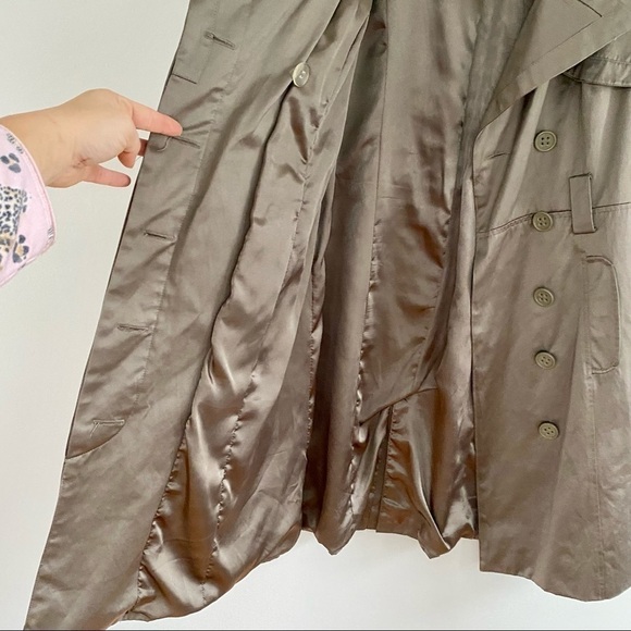 Bebe Gray Green Satin Trench Coat Y2K 3/4 Sleeve Button Detail Gilmore Girls - Picture 6 of 11